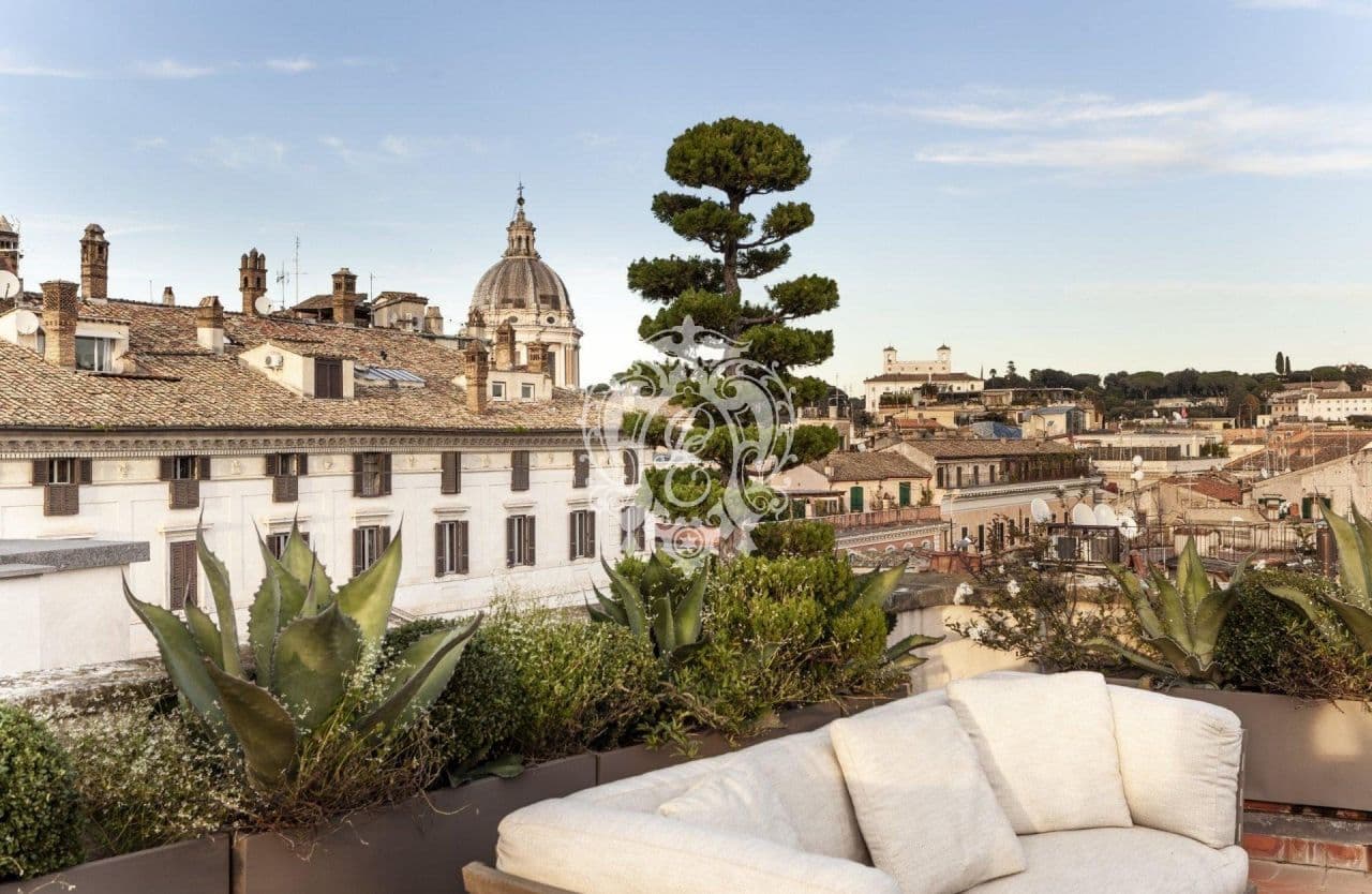4-Bedroom Penthouse in Rome