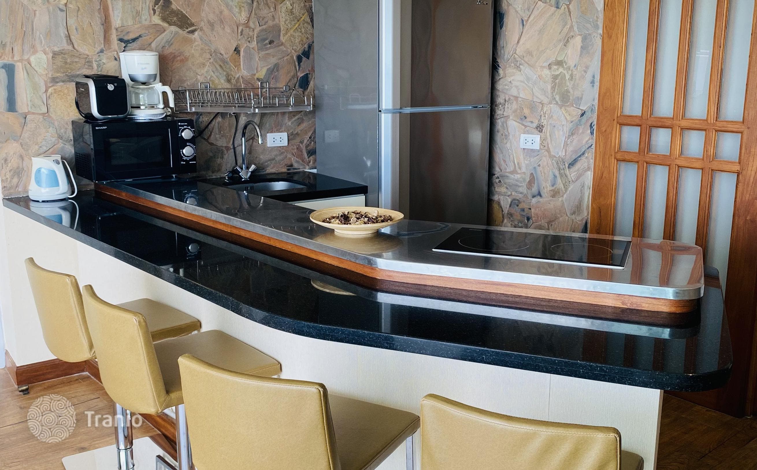 Furnished Condo with Sea View and Jacuzzi in Karon, Phuket, photo 3