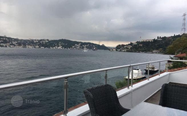 6-Bedroom Villa in Uskudar, Istanbul