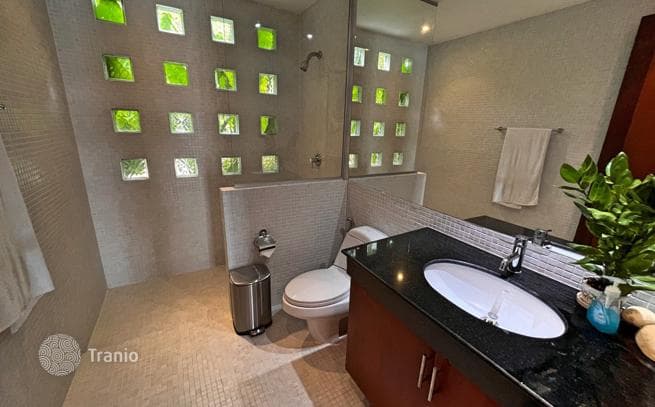 1-Bedroom Condo with 128 m² in Pakhlok, Phuket, photo 2