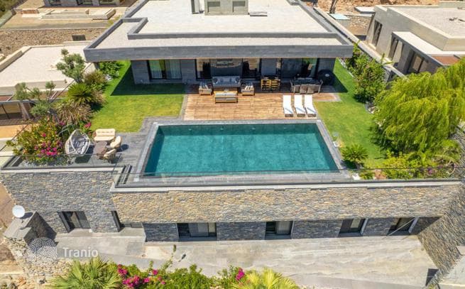 1-Story Villa with Sea View and Private Pool in Bodrum, photo 4