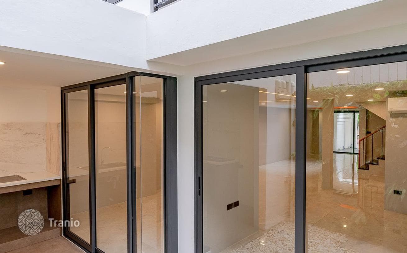 3-Bedroom House in Watthana, Bangkok, photo 2