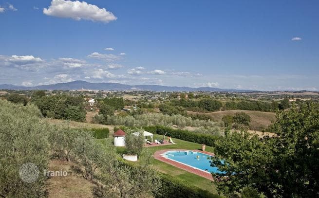 5-Bedroom Villa in Lucignano, Italy, photo 2