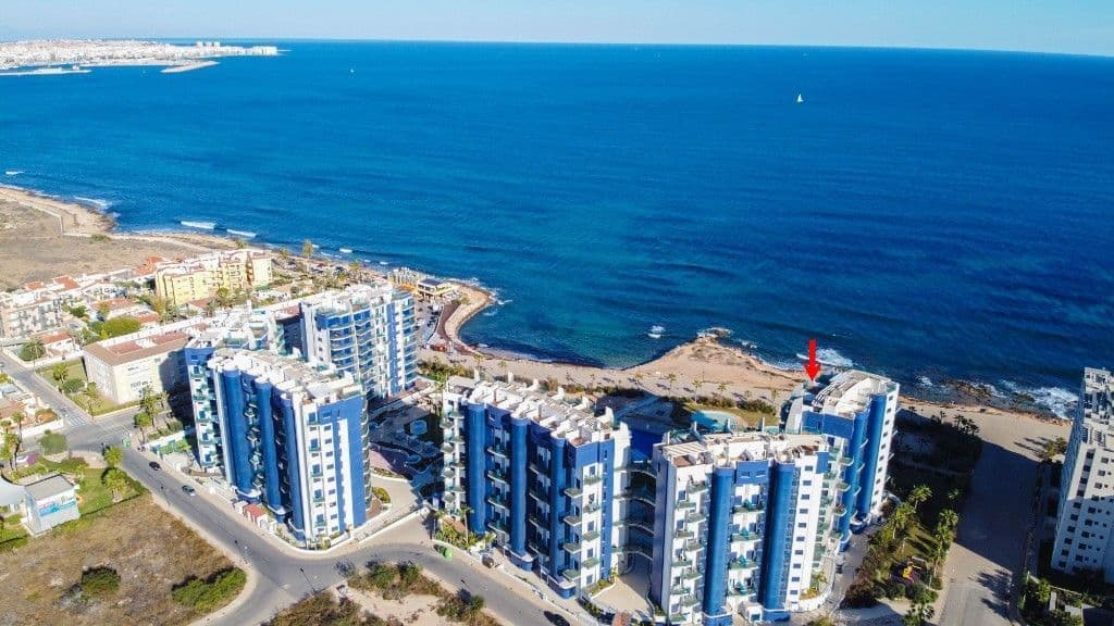 2-Bedroom Penthouse in Punta Prima, photo 2