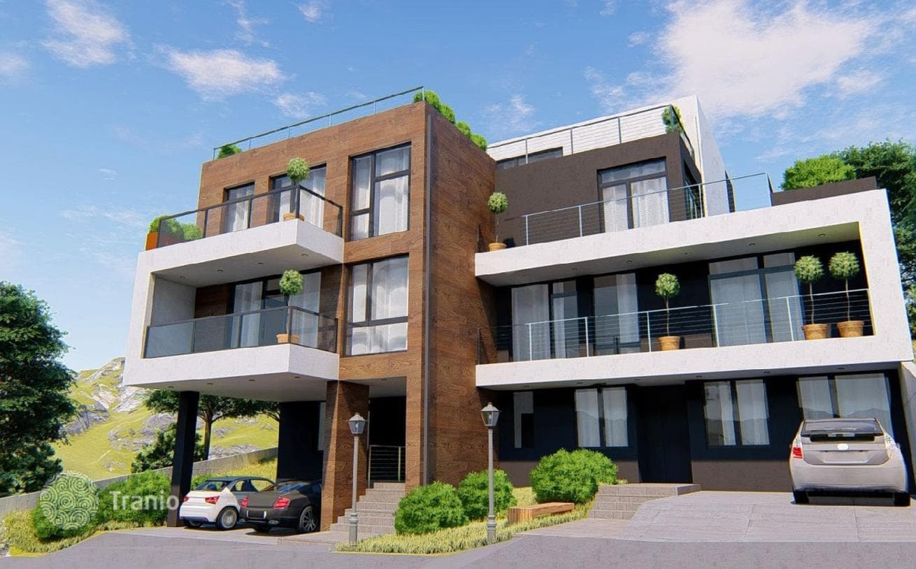 2-Bedroom Townhouse with Private Garden in Tbilisi