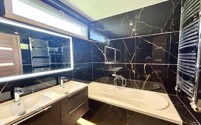 3-Bedroom Townhouse in Debrecen, Hungary, photo 2