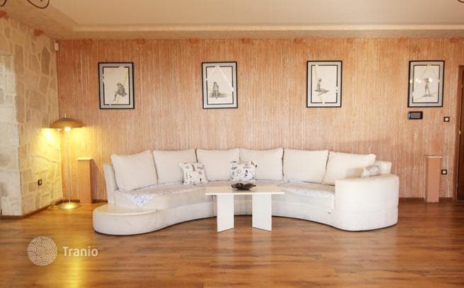 Furnished Villa with Pool and Gym in Petrovac, Montenegro, photo 3