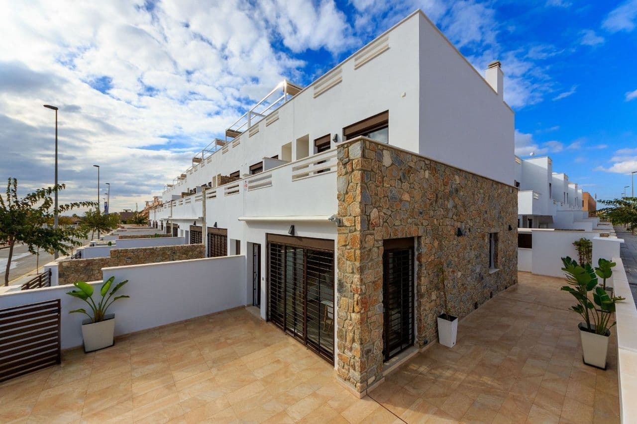 3-Bedroom Townhouse in Pilar de la Horadada, photo 2