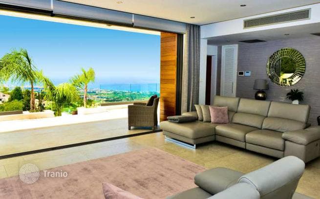 Residential Development with Shared Pool and Restaurant near Golf Club in Kamares, Paphos, photo 3