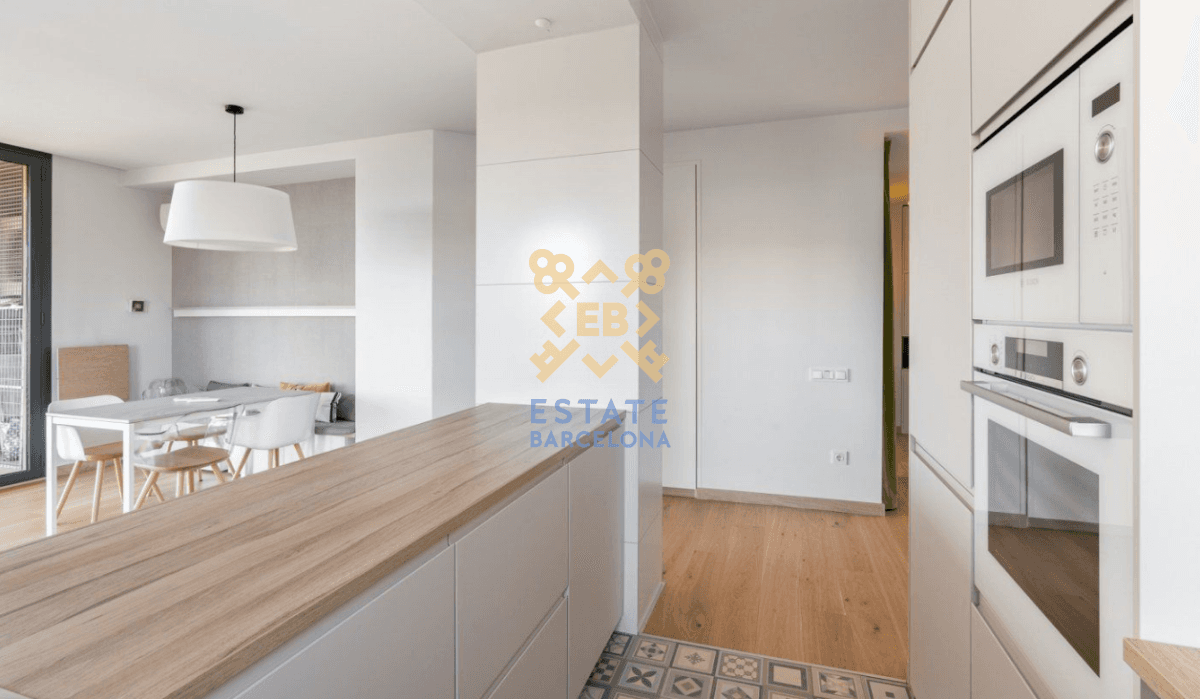 2-Bedroom Apartment in Barcelona, photo 4