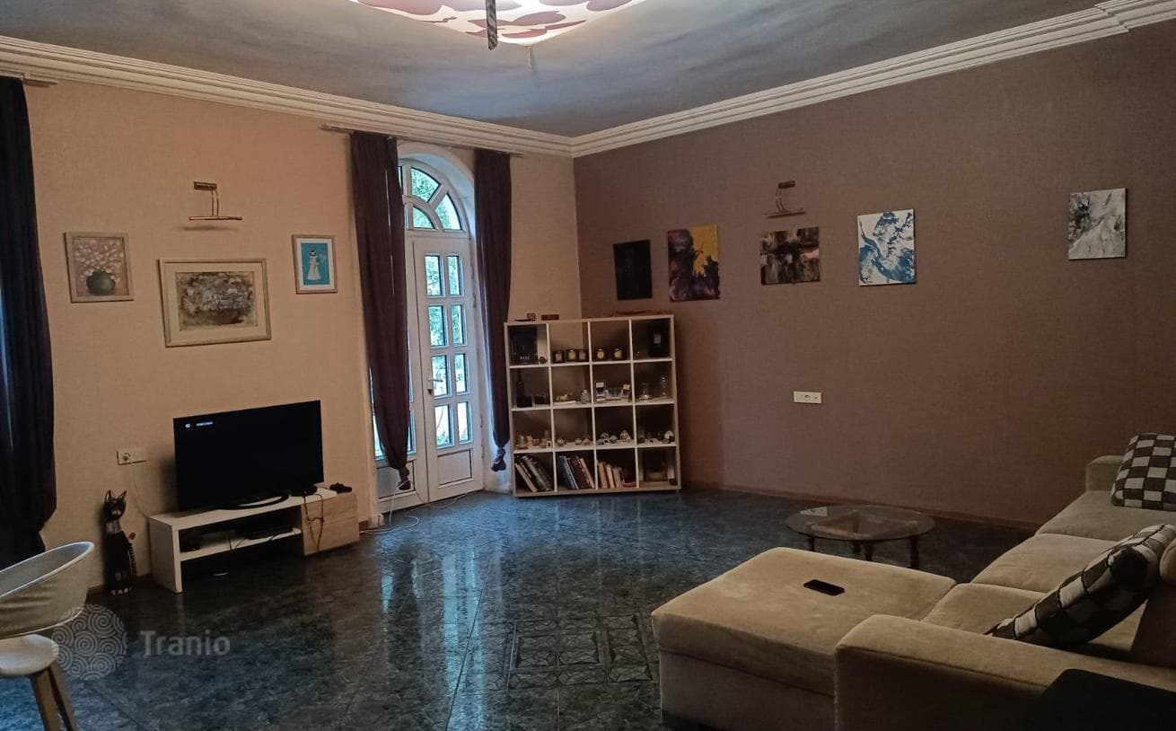 9-Bedroom House in Saburtalo, Tbilisi, photo 3