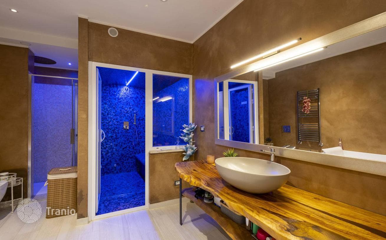 9-Bedroom Villa with Private Pool in Liguria, Italy, photo 5