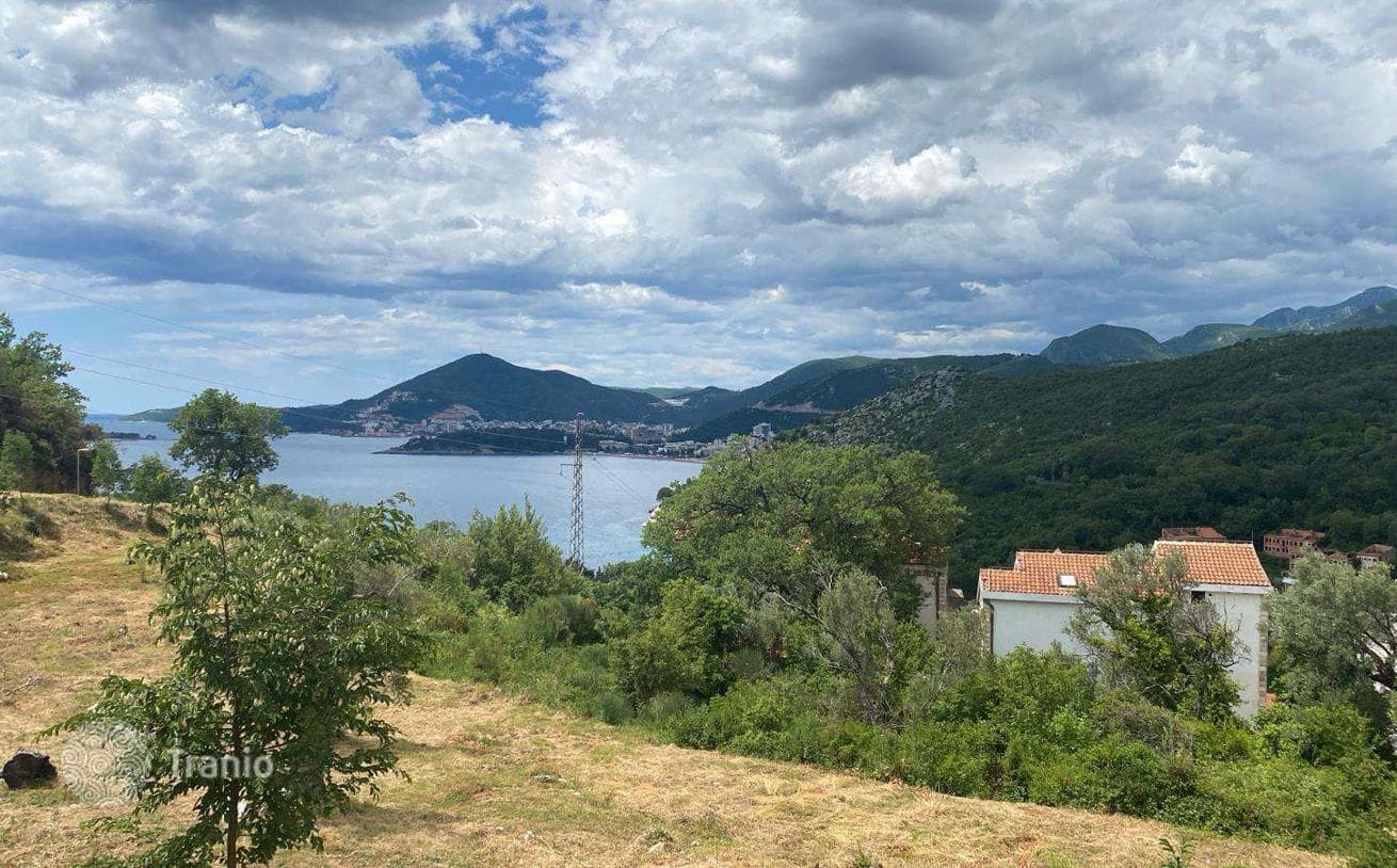676 m² Land Plot with Sea View in Kamenovo, Budva, photo 3