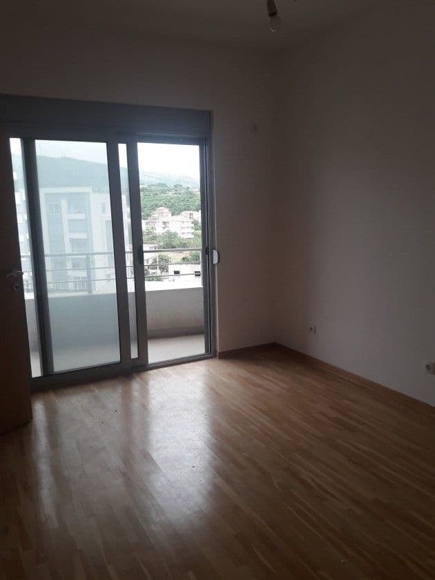 1-Bedroom Apartment in Ulcinj, photo 2