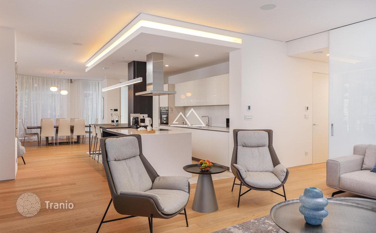 3-Bedroom Luxury Penthouse with Sea View in Dukley Gardens, Budva, photo 5