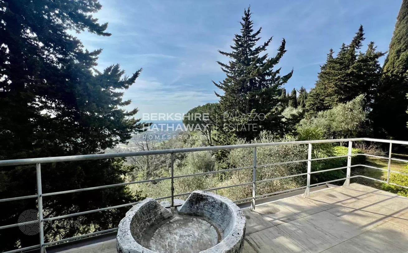 6-Bedroom House in Lucca, Italy, photo 4