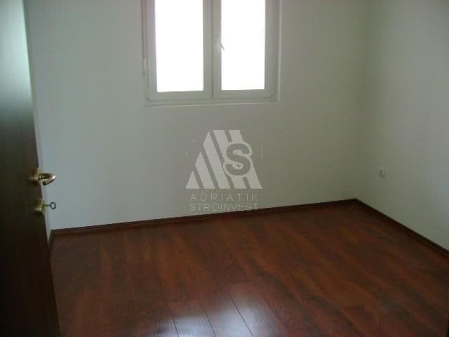 Apartment in Baosici, Montenegro, photo 4