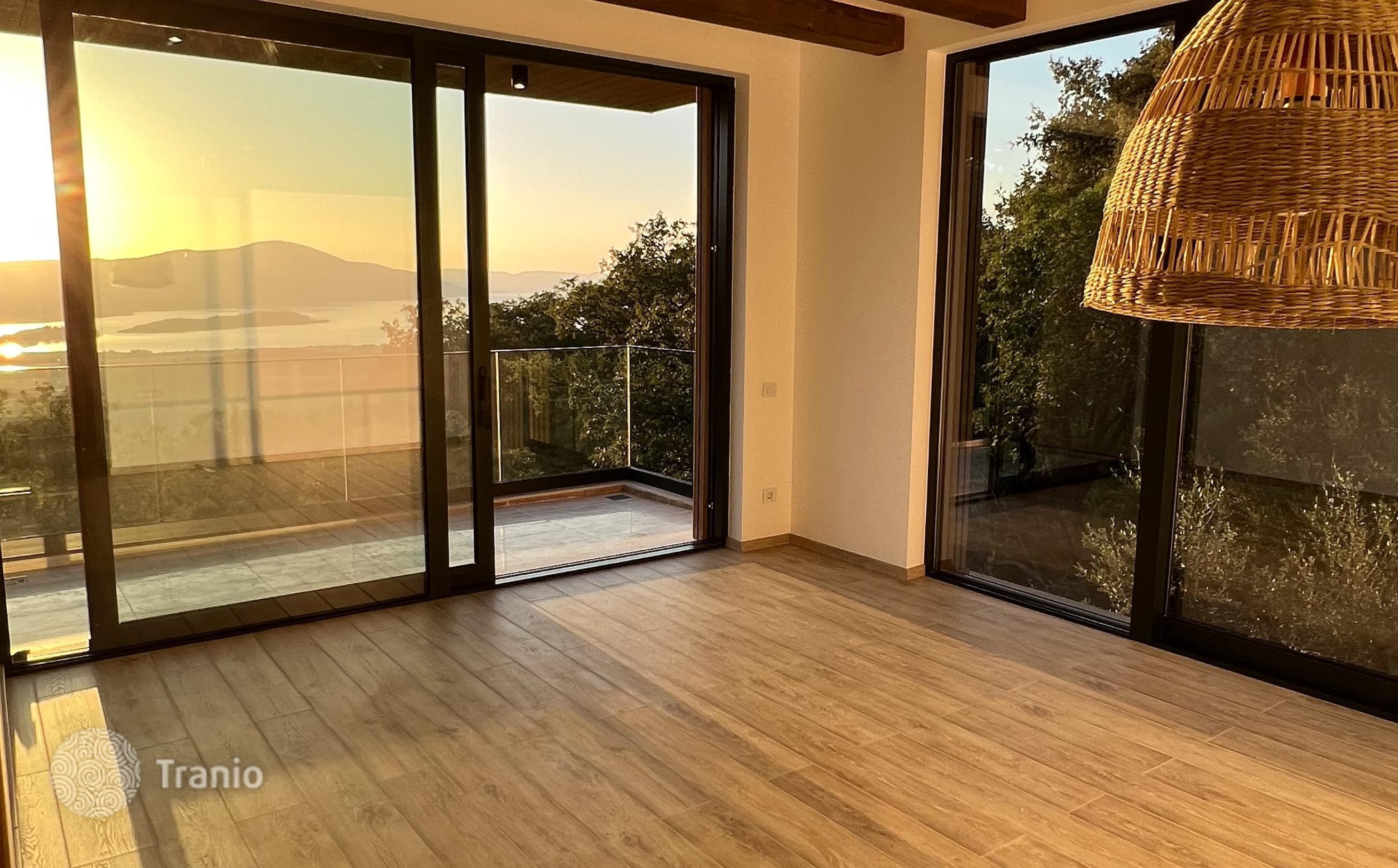 2-Bedroom Villa with Panoramic Sea Views and Roof Pool in Kotor, photo 5
