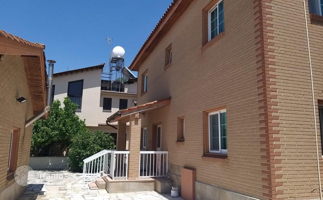 3-Bedroom House in Athienou, Cyprus