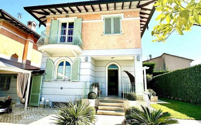 4-комнатная вилла 220 м² в Пьетрасанте, Италия, фото 5