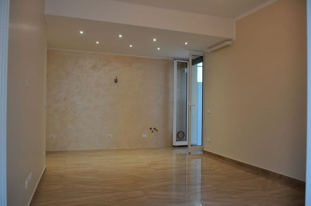 2-Bedroom Apartment in Alassio, Italy, photo 4