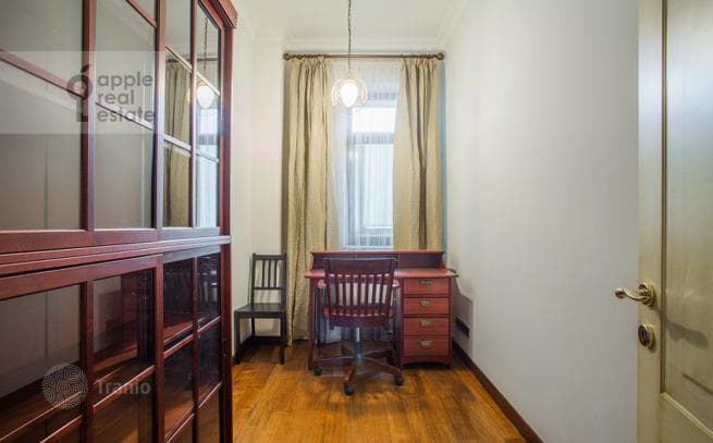 3-Bedroom Apartment with Modern Renovation in Tverskoy District, Moscow, photo 2