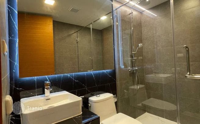 2-Bedroom Condo in Khlong Toei, Bangkok, photo 2