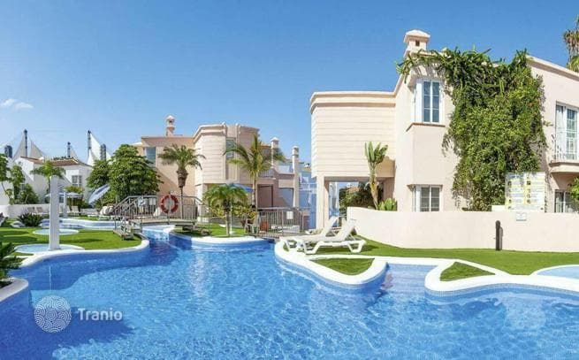 2-Bedroom Furnished Apartment with Garden near Beach in Fañabé, Tenerife, photo 5