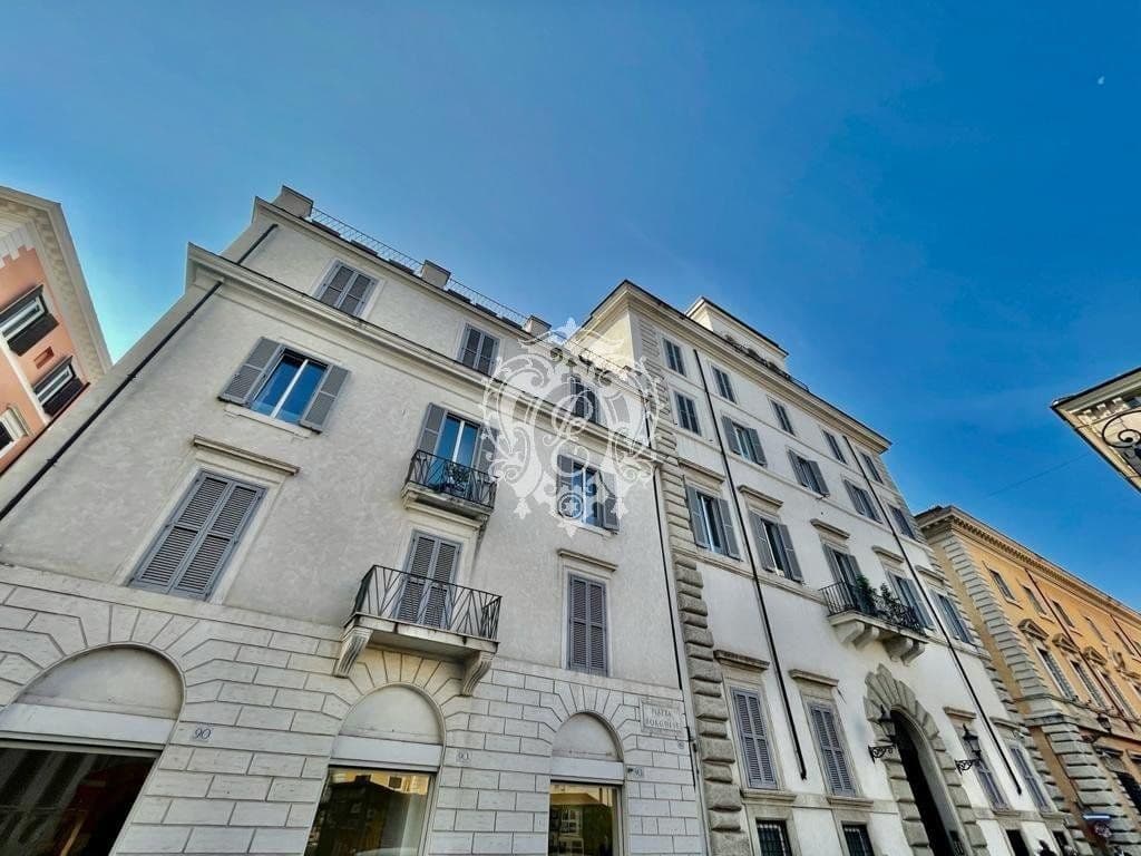 4-Bedroom Penthouse in Rome, photo 5