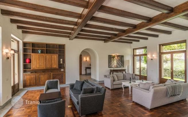 3-Story Villa with Private Pool and Garden on Lake Como in Tremezzina, Como, photo 5