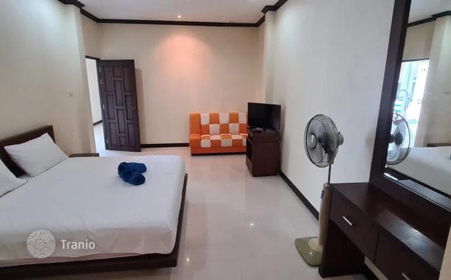 6-Bedroom Villa with Private Pool and Garden in Patong, Phuket, photo 4
