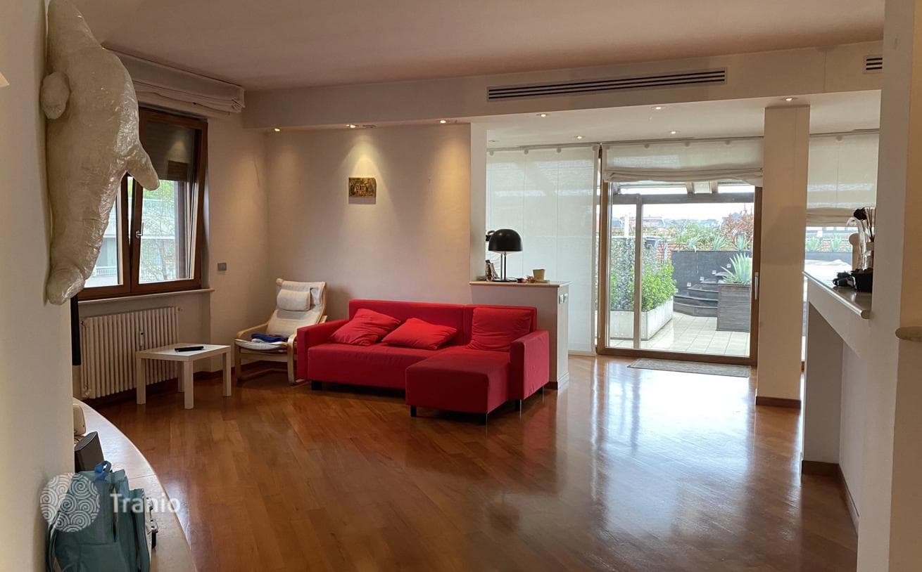 3-Bedroom Penthouse with Terrace and Spa in Milan City Center