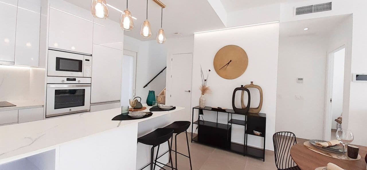 4-Bedroom Townhouse in Pilar de la Horadada, photo 2