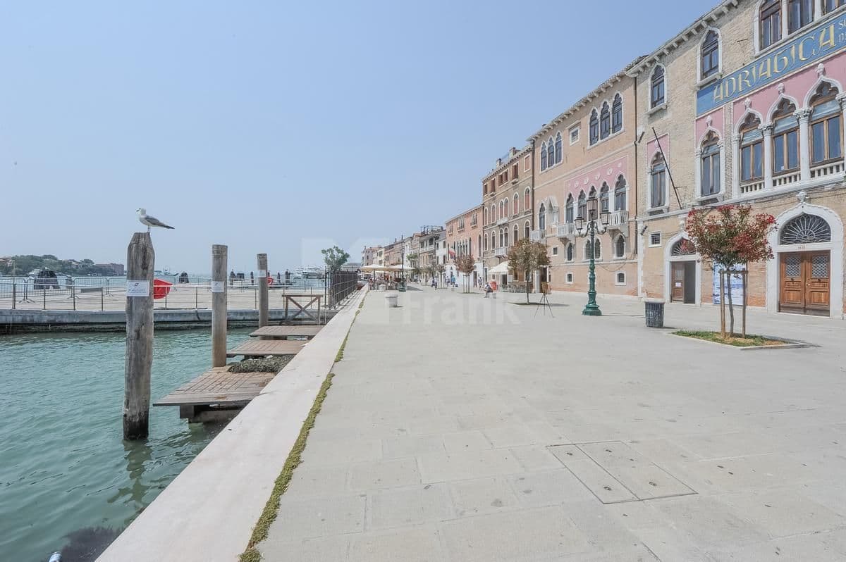 3-Bedroom Apartment in Venice, Italy