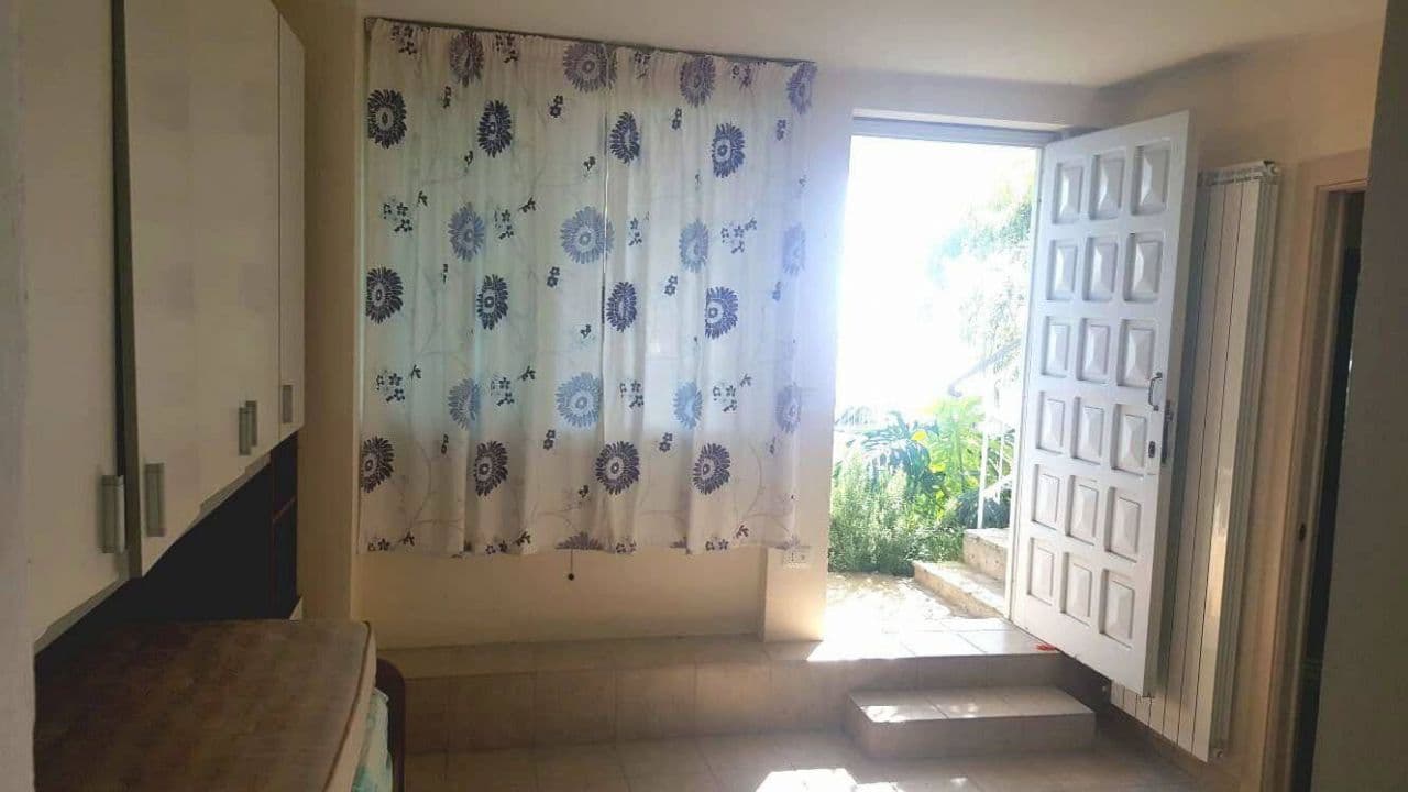 3-Bedroom Apartment in Ospedaletti, photo 3
