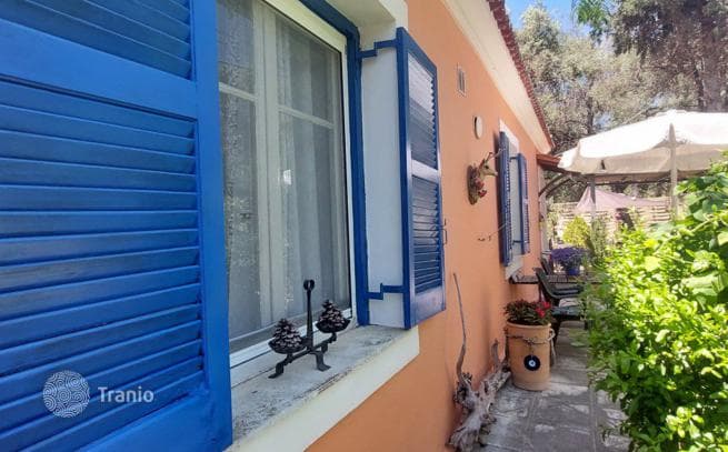 4-Unit House with Garden and Mountain Views in Paramonas, Corfu, photo 3