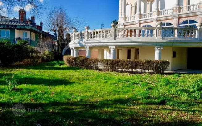8-комнатная вилла в Сарыере, Турция