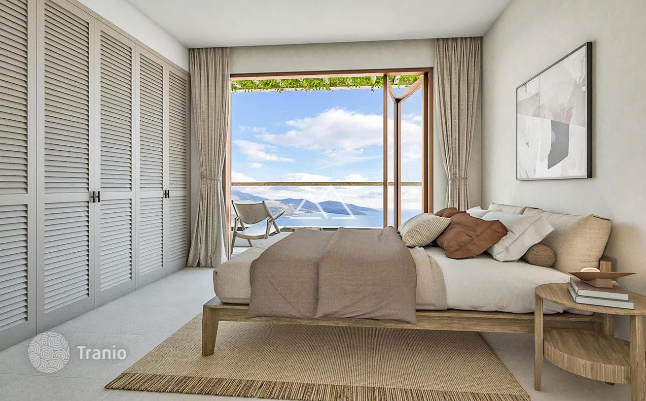 3-Bedroom Luxury Villa with Private Pool and Golf Course Views in Lustica Bay, Tivat, photo 5
