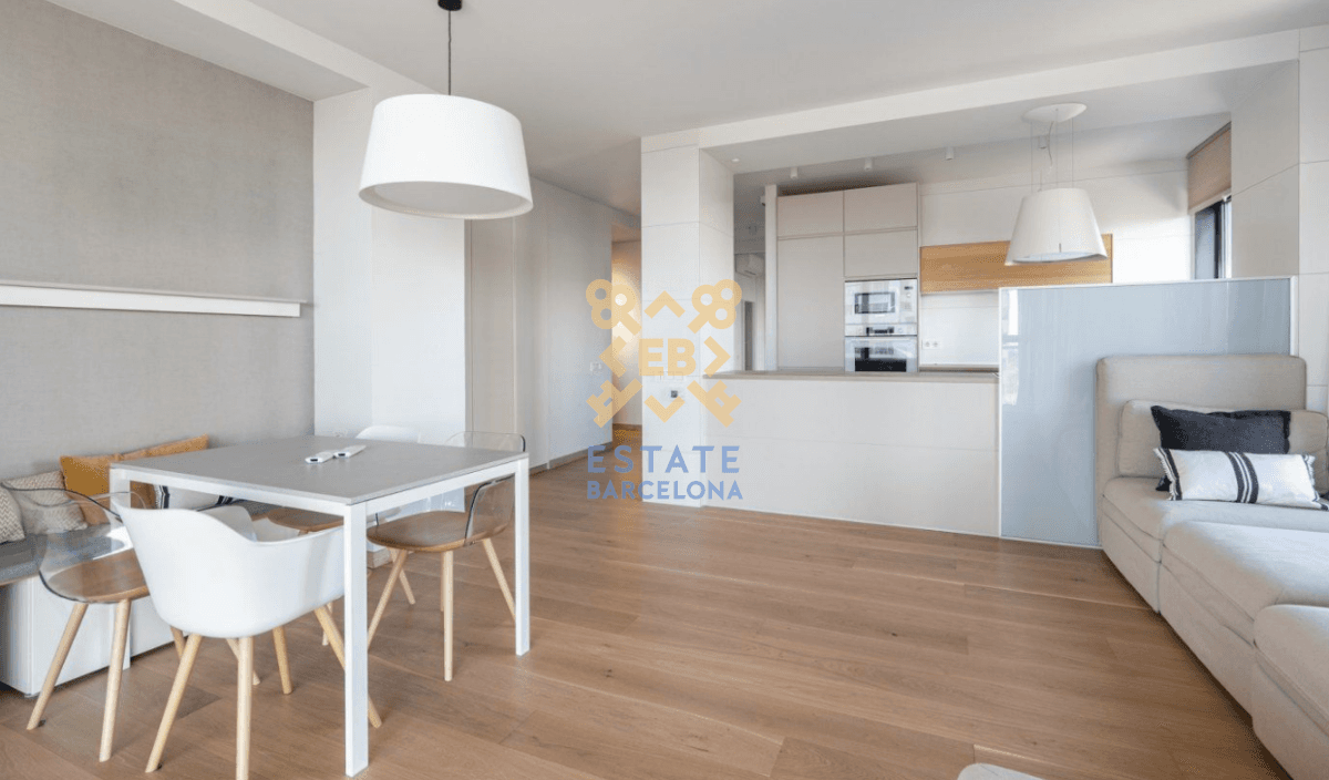 2-Bedroom Apartment in Barcelona, photo 3