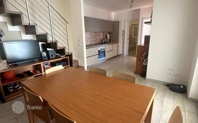 2-Bedroom Duplex Apartment with Terrace in Rome, photo 4