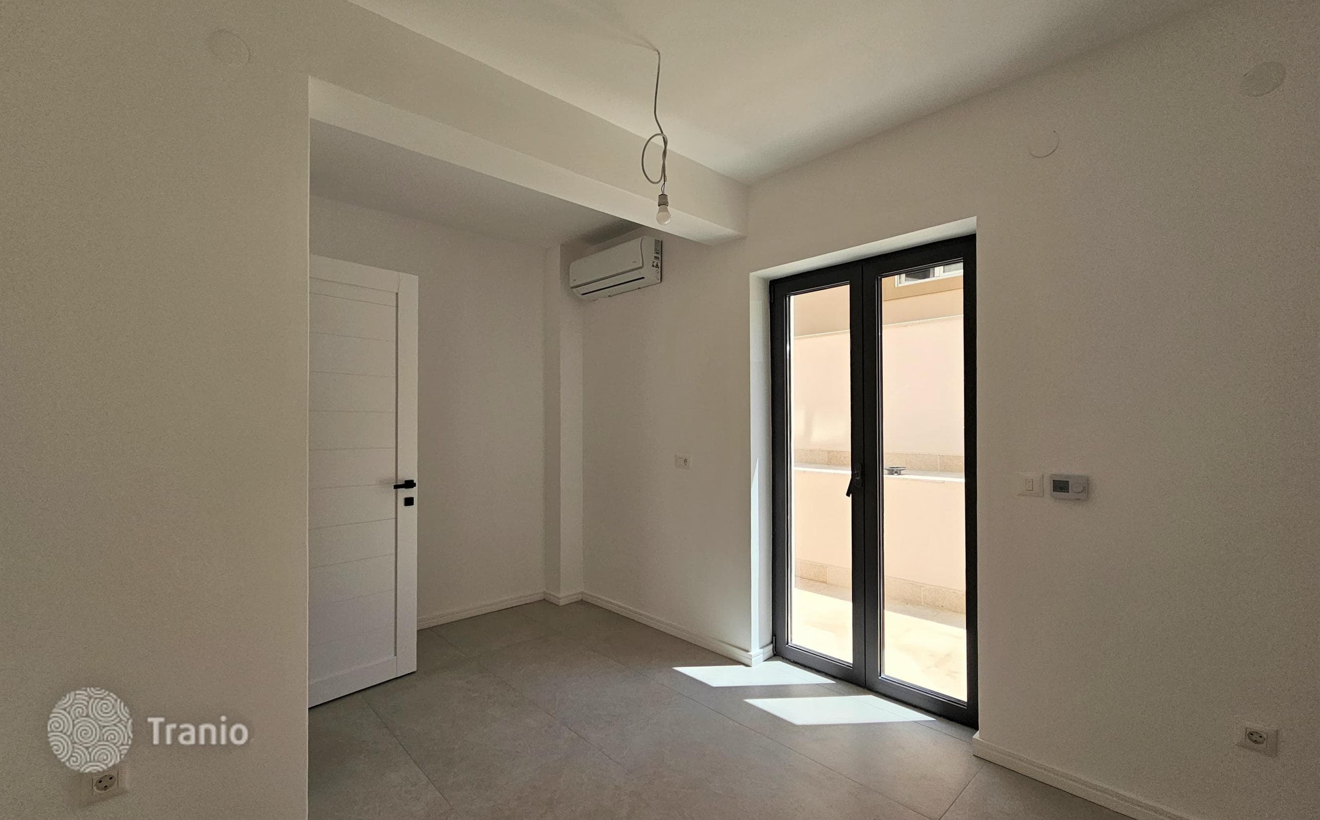 2-Bedroom Apartment with Sea View in Dobrota, Kotor