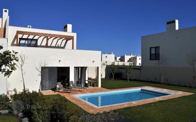 2-Bedroom Villa in Vila do Bispo, Portugal, photo 2