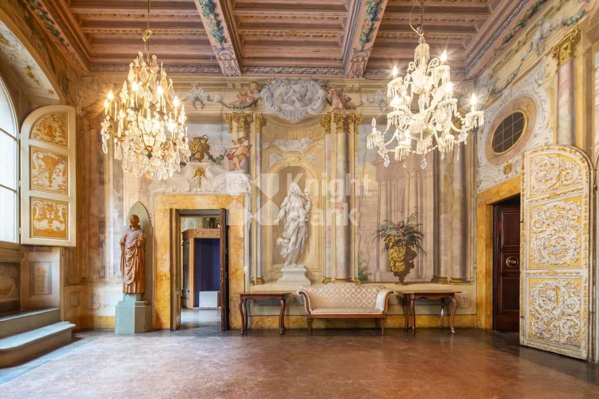 Апартаменты во Флоренции, Италия, 640 м²
