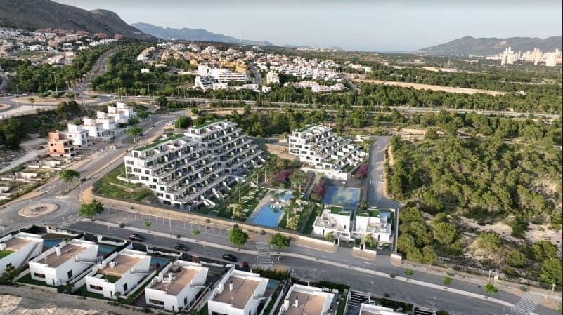 2-Bedroom Apartment in Finestrat, Spain, photo 2