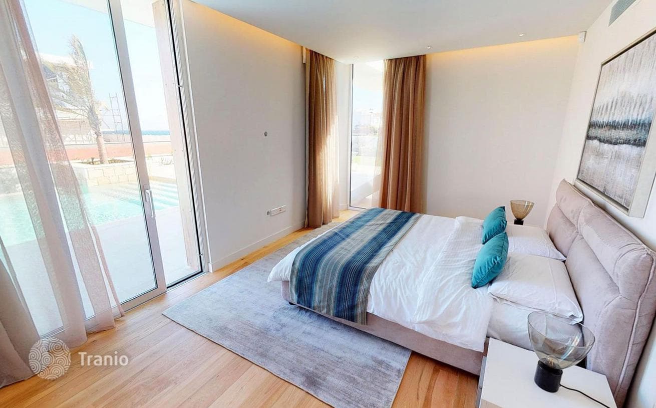 4-комнатный особняк 362 м² в Перволья, Кипр, фото 2