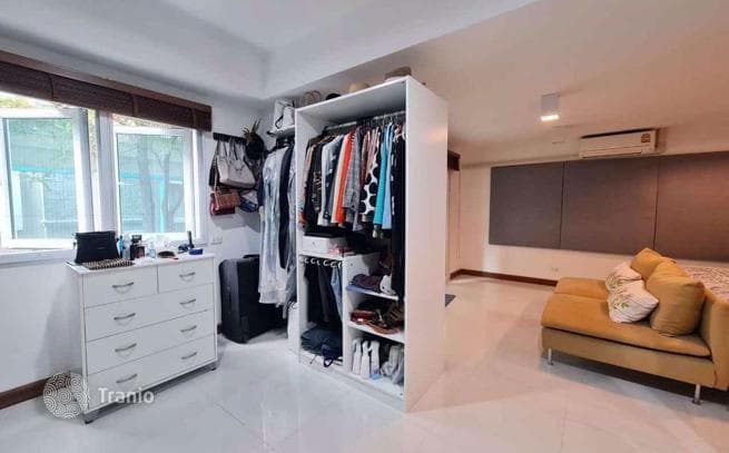 3-Bedroom Condo in Huai Khwang, Bangkok, photo 5