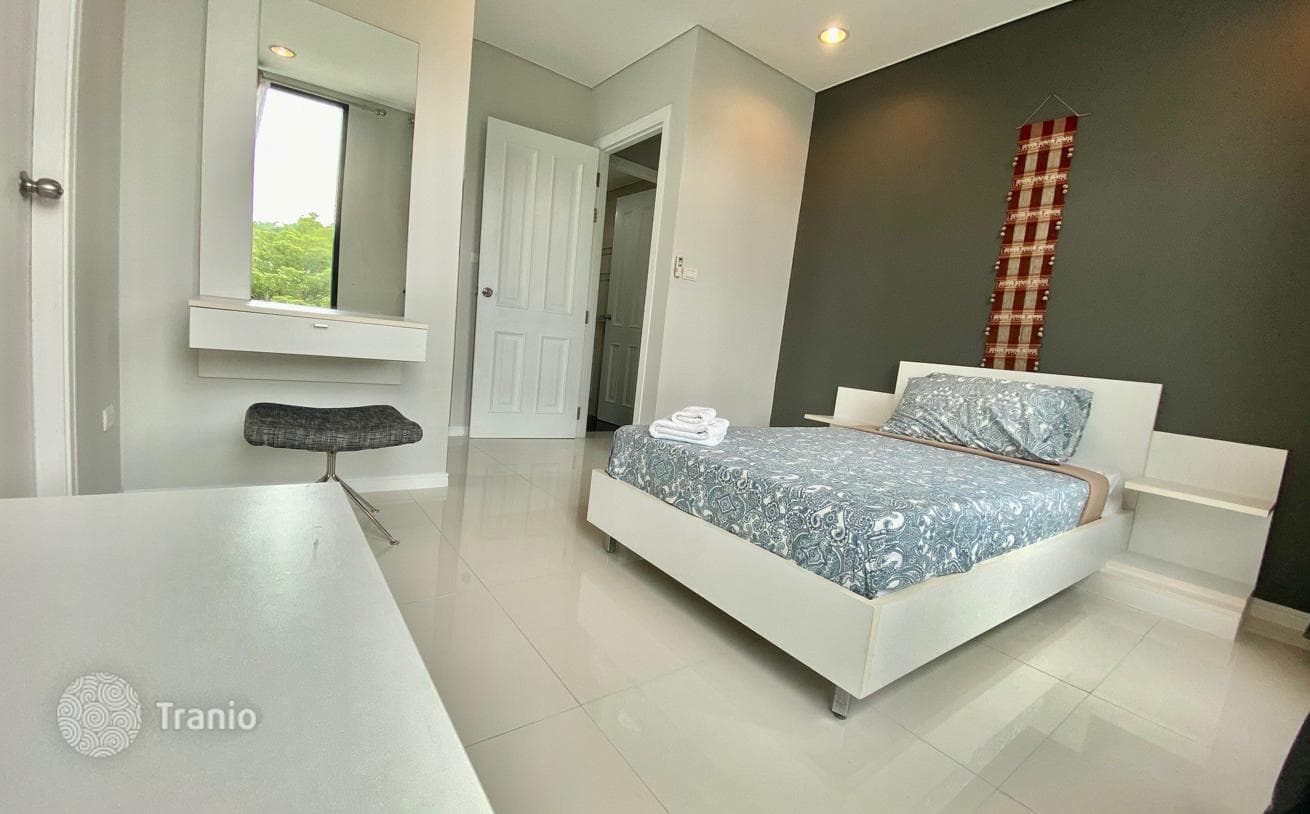 3-Bedroom Condo with 202 m² in Kamala, Phuket