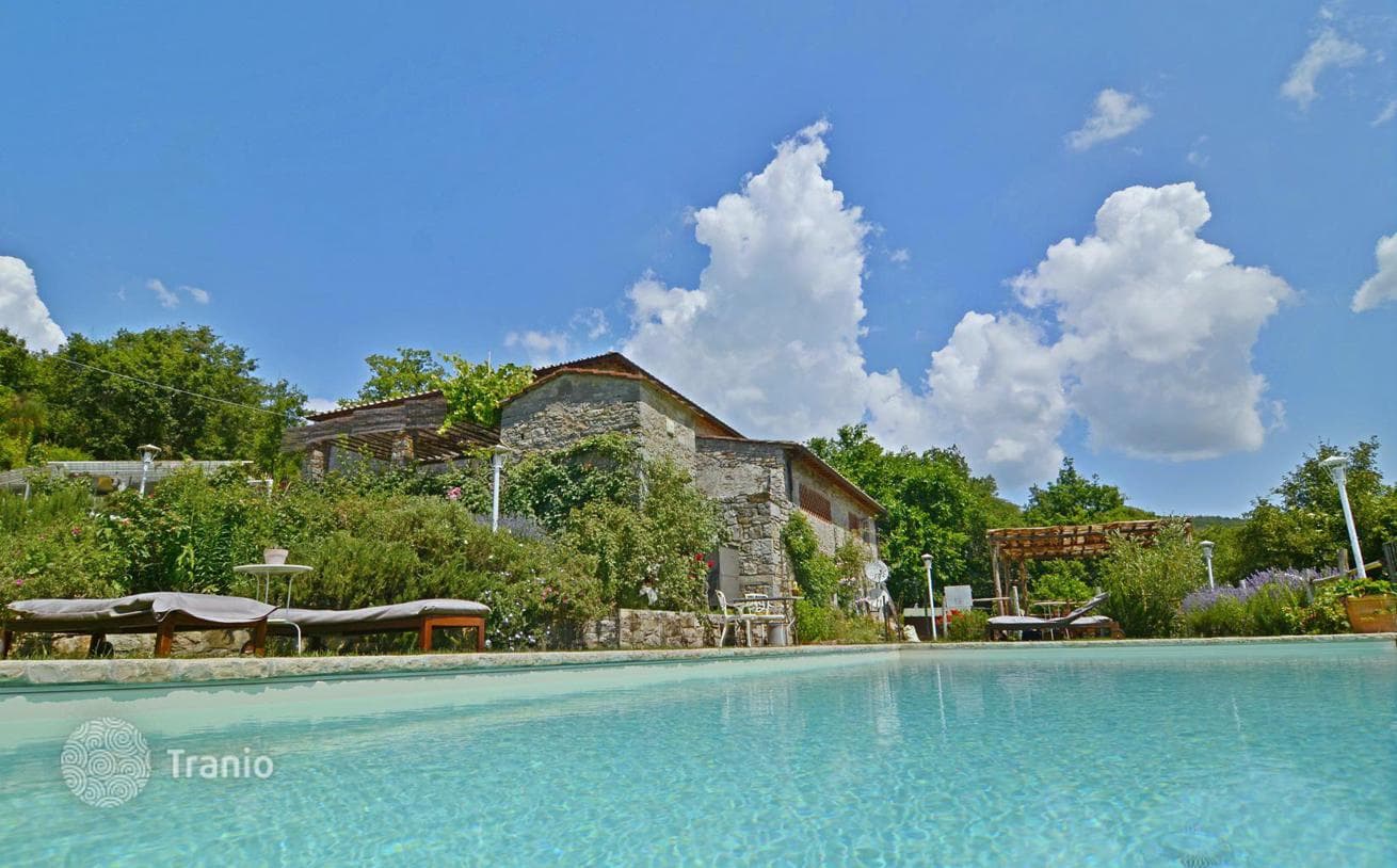 Historic Estate with Private Pool and Olive Grove in Gaiole in Chianti, Tuscany, photo 2