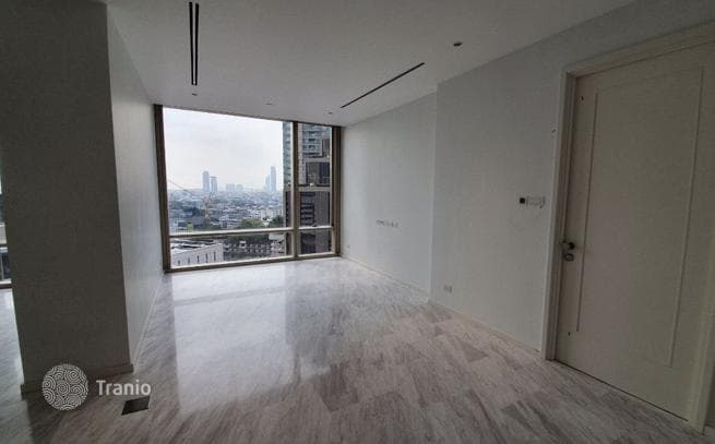 1-Bedroom Condo in Sathon, Bangkok, photo 3