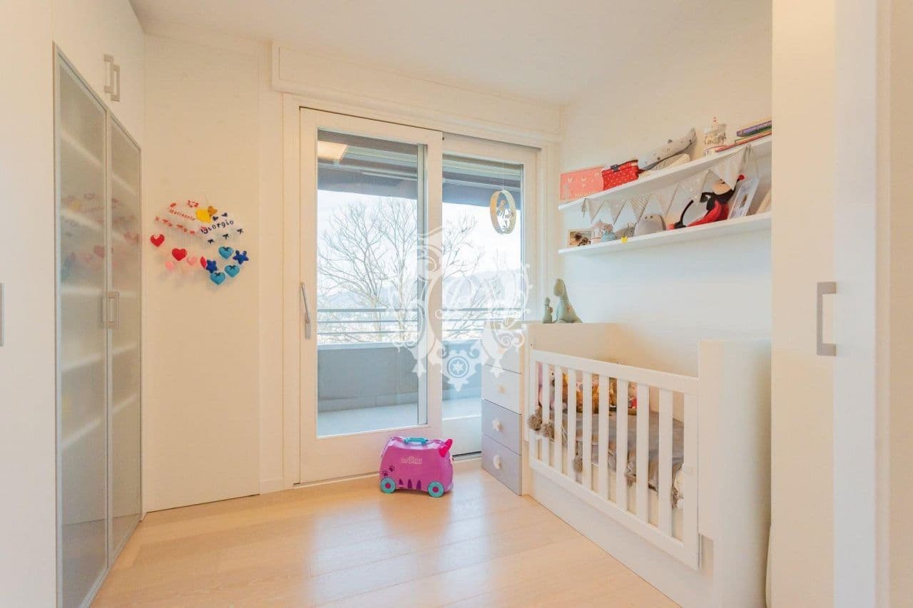 Квартира в Комо, Италия, 95 м², фото 4